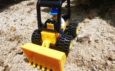 - 文化传播受阻:各地的文化无法通过文字进...