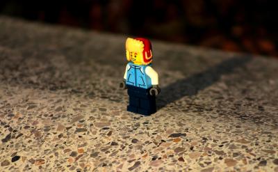 苏武是代郡太守,华夏志士,苏建之子。早年...